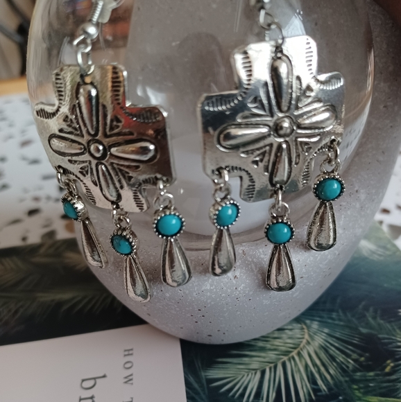 Hammered Silver and Turquoise Earrings - Picture 9 of 9